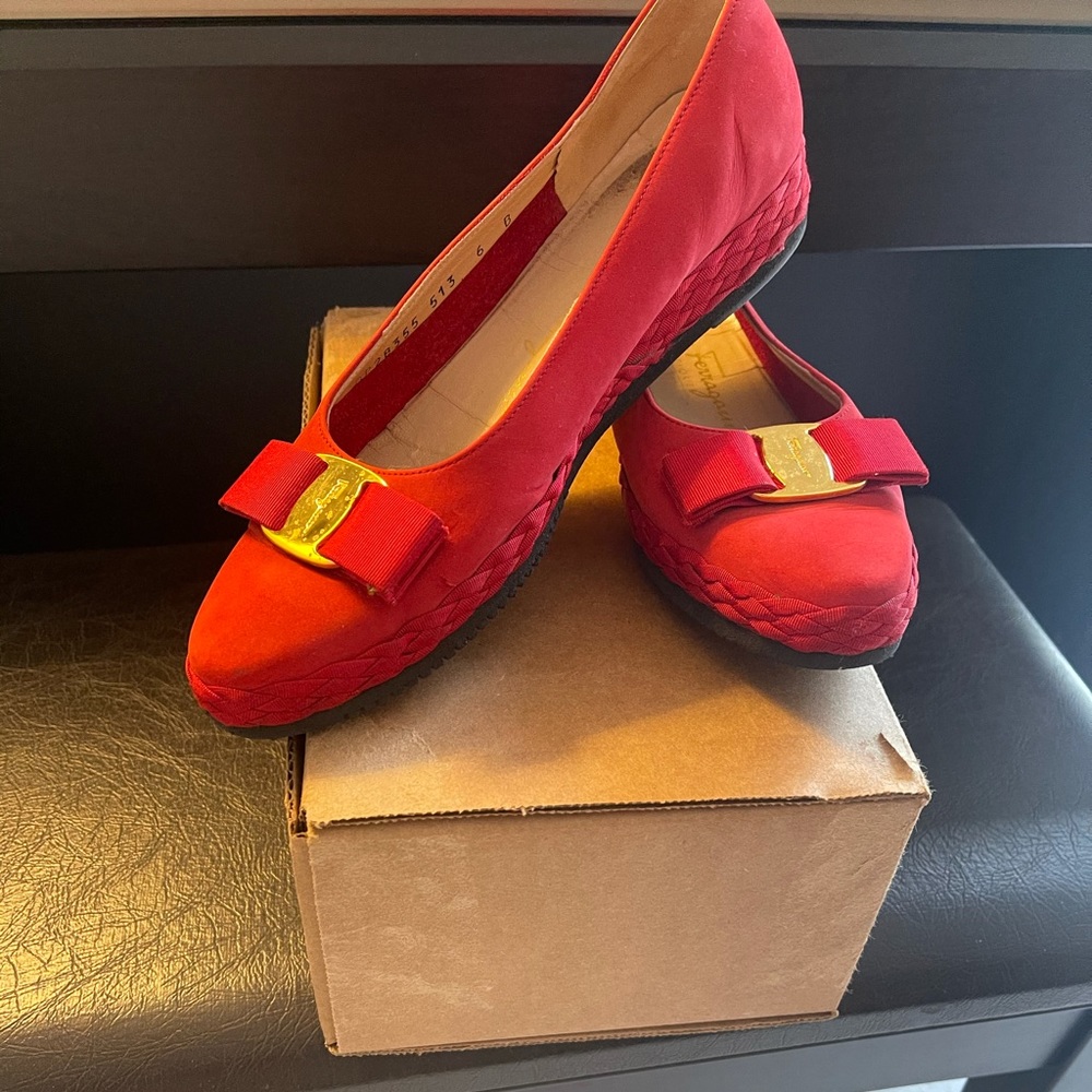 Salvatore Ferragamo flats